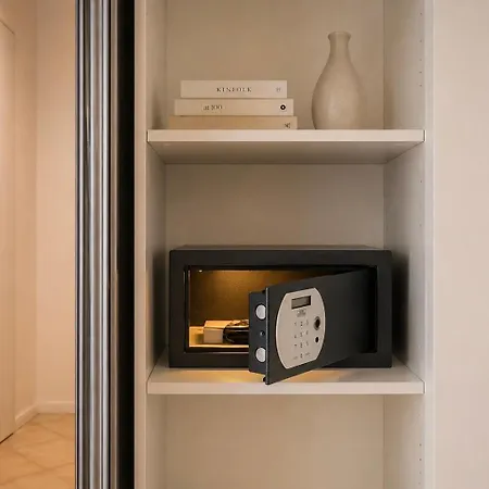 Princess Palace Apartment *